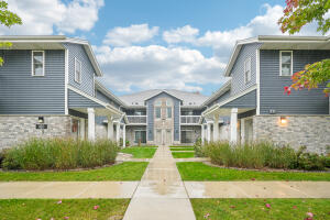 Kendal Creek Condominiums XII 410 W Aspen Dr 3 in Oak Creek wi. List Price: $294,900