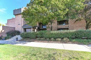 Eastwood 3838 N Oakland Ave 274 in Shorewood wi. List Price: $180,000