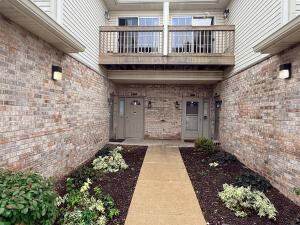 Autumn Ridge 9211 S 54th St Unit C in Franklin wi. List Price: $285,000