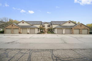 W191S7865  Overlook Bay Rd in Muskego wi. List Price: $1,649,500