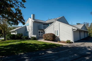 Brookridge Condominium 15638 W Ridge Rd  in New Berlin wi. List Price: $324,900
